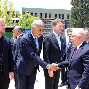 Millî Savunma Bakanı Sayın Yaşar Güler’den Şehit ve Gazi Derneklerine Ziyaret - fotoğraf 1
