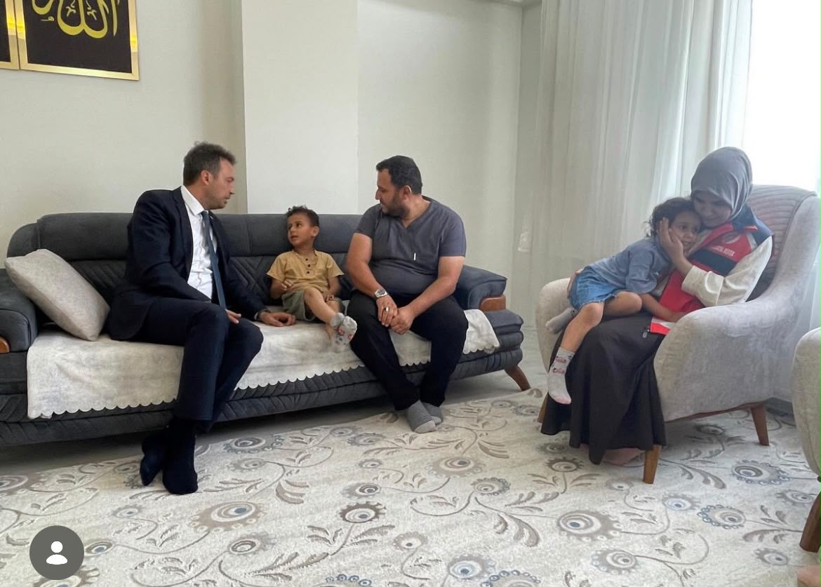İl Müdürümüz Çetin Tutaş’tan Ailemize Tebrik Ziyareti