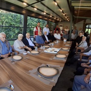 Aziz Şehitlerimizin Emaneti Babalarımızla Babalar Günü’nde Gönül Sofrasında Buluştuk - fotoğraf 2