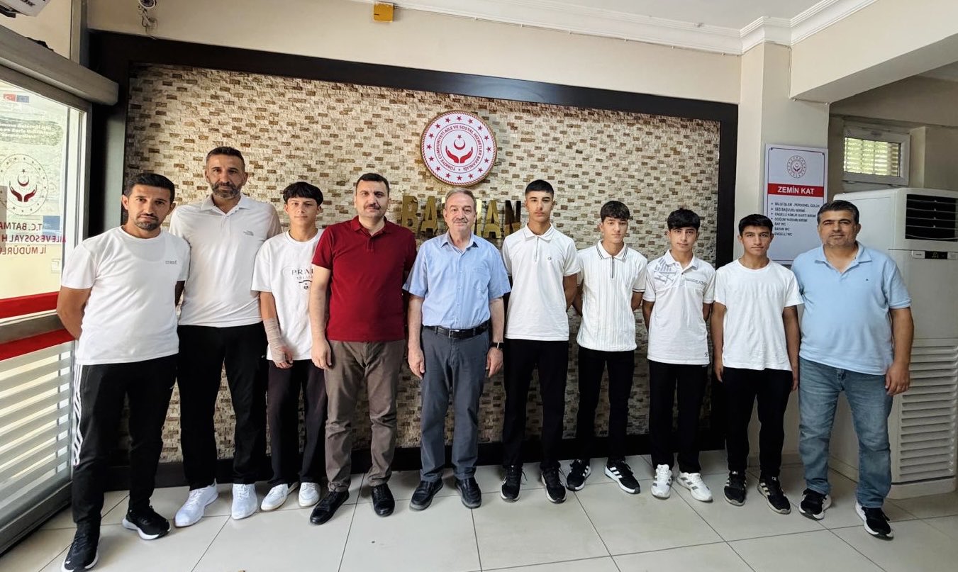 U16 Türkiye Edip Akarsu Atletizm Şampiyonası'nda Türkiye ikincisi olan Efe İlter'i tebrik