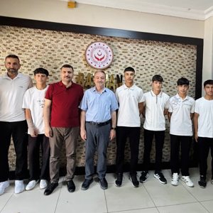 U16 Türkiye Edip Akarsu Atletizm Şampiyonası'nda Türkiye ikincisi olan Efe İlter'i tebrik - fotoğraf 1