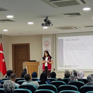 Bağımlılıkla Mücadelede Farkındalık Eğitimi Gerçekleştirildi - fotoğraf 1
