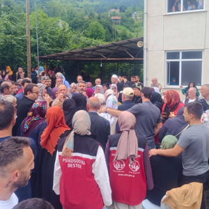 Gürgendağ Mahallesinde Meydana Gelen Elim Olayın Ardından Aileye Psikososyal Destek Çalışmaları Başlatıldı. - fotoğraf 3