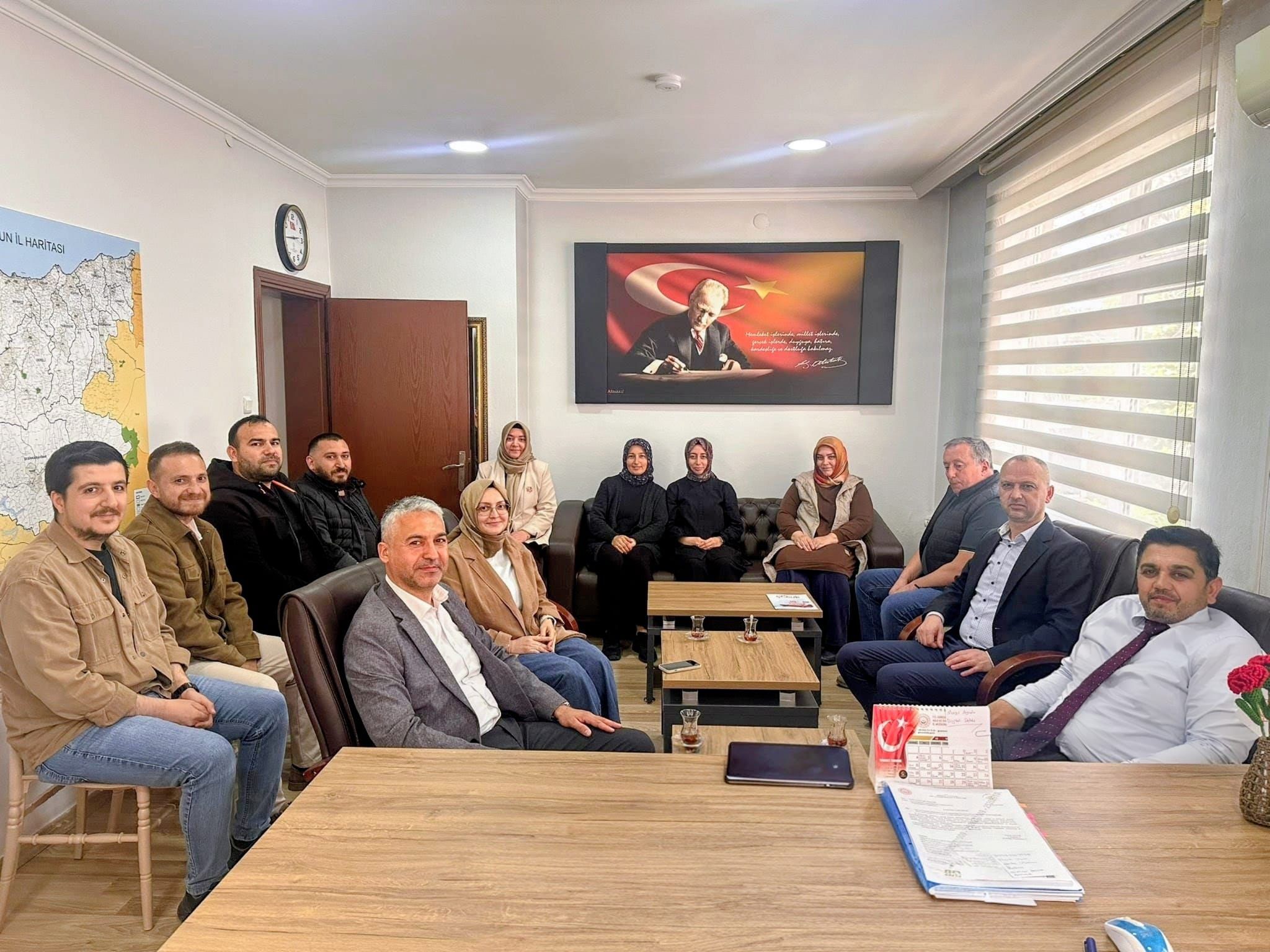 İl Müdürümüz Tirebolu Sosyal Hizmet Merkezi Müdürlüğümüzü Ziyaret Etti
