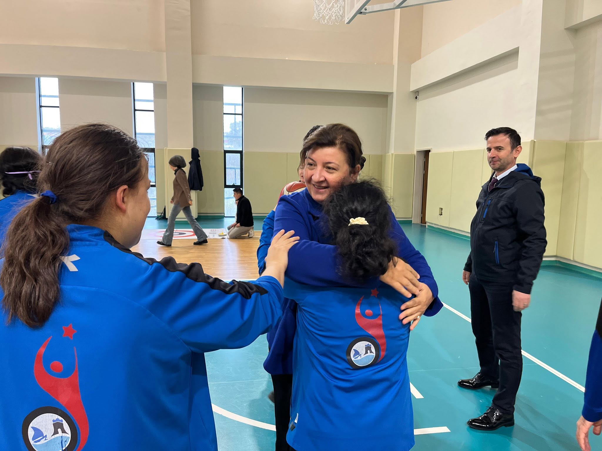 Gazi Çelebi Spor Salonu’nda “Sinop’ta Mutlu Çarşamba” Coşkusu