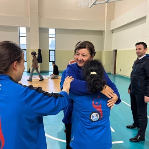 Gazi Çelebi Spor Salonu’nda “Sinop’ta Mutlu Çarşamba” Coşkusu - fotoğraf 1