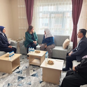 Şehit Ailelerimiz Daima Başımızın Tacıdır - fotoğraf 3