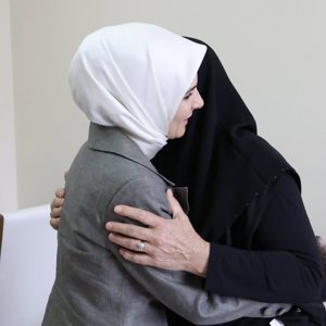 Aile ve Sosyal Hizmetler Bakanımız Sayın Mahinur Özdemir Göktaş, Şehidimiz Ahmet Aytekin Annesini ziyaret etti. - fotoğraf 1