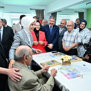 Bakanımız Sayın Mahinur Özdemir Göktaş ve Valimiz Dr. Erdinç Yılmaz, İl Müdürlüğümüze Bağlı Aktif Yaşam Merkezi’nin Açılışını Gerçekleştirdi - fotoğraf 6