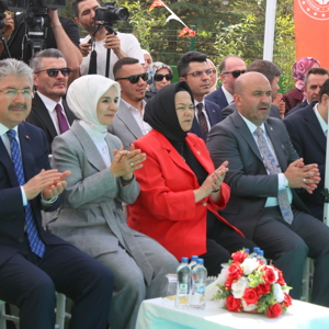 Bakanımız Sayın Mahinur Özdemir Göktaş ve Valimiz Dr. Erdinç Yılmaz, İl Müdürlüğümüze Bağlı Aktif Yaşam Merkezi’nin Açılışını Gerçekleştirdi - fotoğraf 3