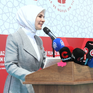 Bakanımız Sayın Mahinur Özdemir Göktaş ve Valimiz Dr. Erdinç Yılmaz, İl Müdürlüğümüze Bağlı Aktif Yaşam Merkezi’nin Açılışını Gerçekleştirdi - fotoğraf 9
