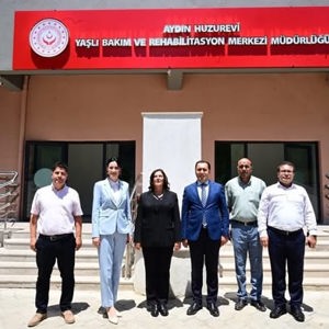 Aydın Milletvekilimiz Sayın Seda Sarıbaş ile Aydın Büyükşehir Belediye Başkanımız Sayın Özlem Çerçioğlu, Aydın Huzurevi Yaşlı Bakım ve Rehabilitasyon Merkezi Müdürlüğümüzü Ziyareti - fotoğraf 1