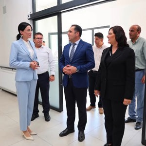 Aydın Milletvekilimiz Sayın Seda Sarıbaş ile Aydın Büyükşehir Belediye Başkanımız Sayın Özlem Çerçioğlu, Aydın Huzurevi Yaşlı Bakım ve Rehabilitasyon Merkezi Müdürlüğümüzü Ziyareti - fotoğraf 2