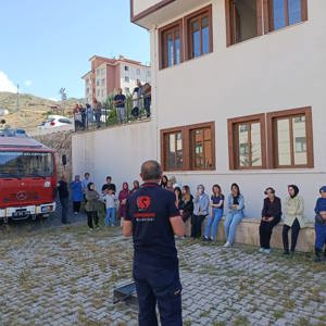 Yangın Tatbikatı Gerçekleştirildi. - fotoğraf 4
