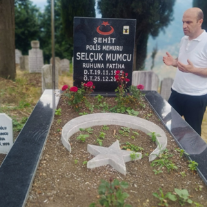 Aziz Şehitlerimiz Erol Kalkışım, Coşkun Hotoman, Feriştah Akdoğan Ve Selçuk Mumcu’nun Kabirleri Ziyaret Edildi. - fotoğraf 3