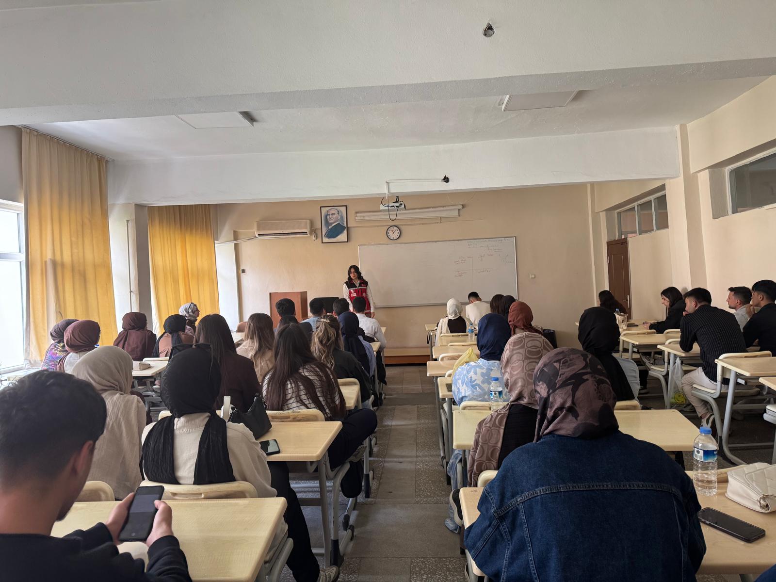 Bağımlılıkla Mücadelede Farkındalık Eğitimi Gerçekleştirildi
