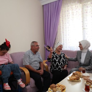 Bakanımız Göktaş, Eskişehir'de Yaşlı Aktif Yaşam Merkezi'nin açılışında konuştu - fotoğraf 16