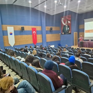 Sinop Üniversitesi Fen-Edebiyat Fakültesi Öğrencilerine Evlilik Öncesi Süreçler Eğitimi Verildi - fotoğraf 1