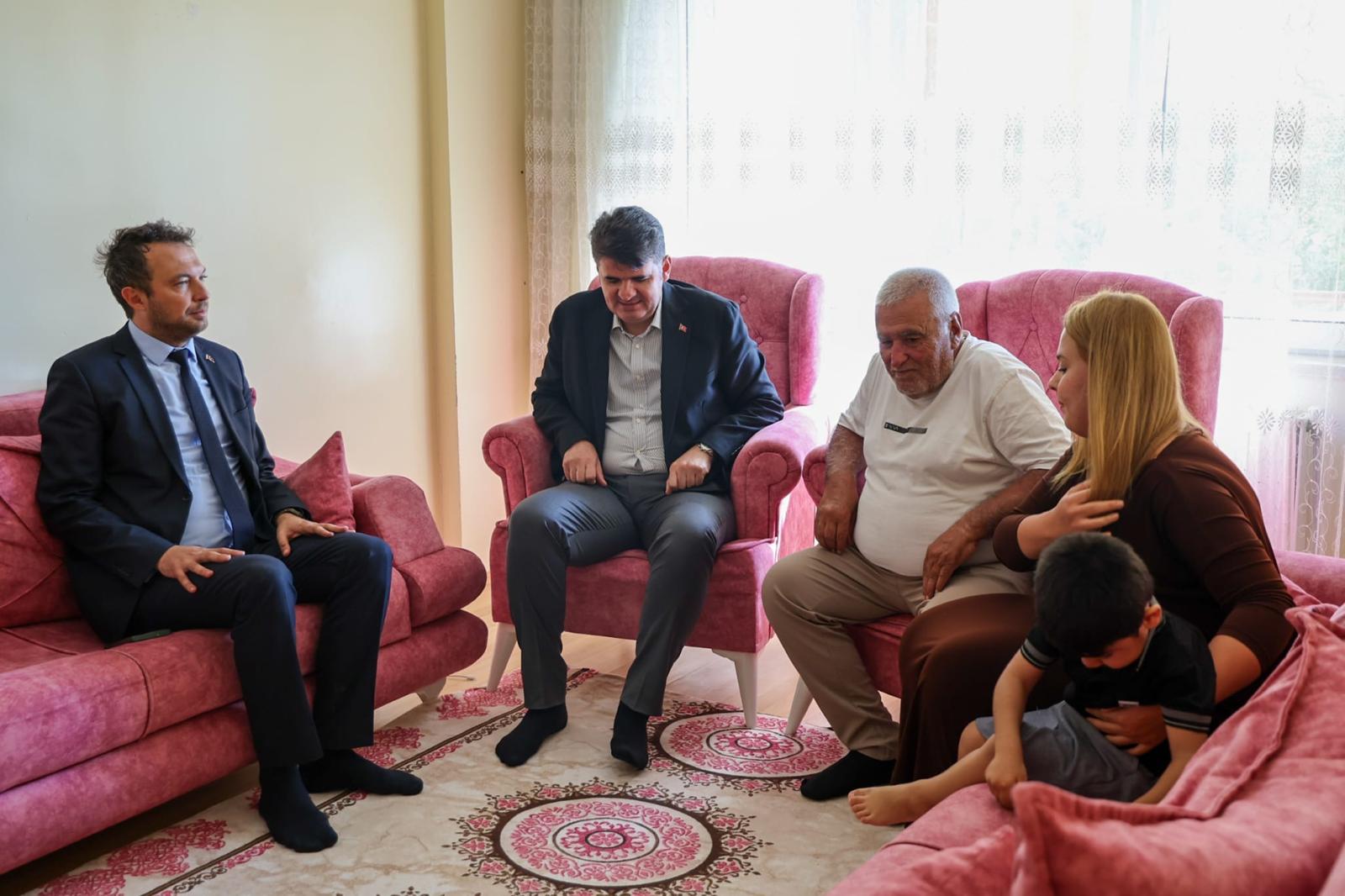 Vali Ömer Kalaylı ve İl Müdürü Çetin Tutaş’tan Kıbrıs Gazilerine Ziyaret