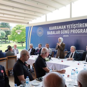 Bakanımız Göktaş, "Kahraman Yetiştiren Babalar Günü" programında konuştu - fotoğraf 1