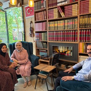 15 Temmuz Demokrasi ve Millî Birlik Günü kapsamında şehit yakınları ve gazi ailelerine ziyaretler  - fotoğraf 3