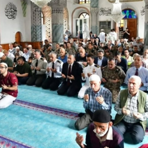 İskenderpaşa Camii'nde Aziz Şehitlerimizin Ruhları İçin Düzenlenen Mevlid-i Şerif Programı'na Katılım sağlandı.. - fotoğraf 2
