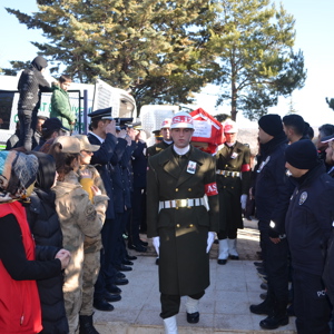 Şehit Teğmen Sinan BİLİR Son Yolculuğuna Uğurlandı - fotoğraf 8