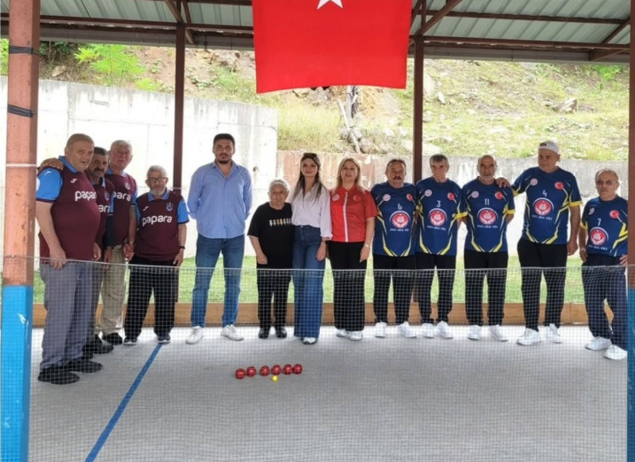 Huzur Bocce Turnuvası Kapsamında Artvin İli Murgul İlçesinde, Artvin Murgul Huzurevi Bocce Takımı İle Karşı Karşıya Gelindi.