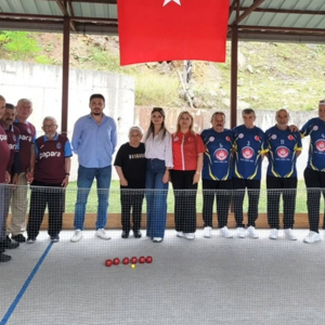 Huzur Bocce Turnuvası Kapsamında Artvin İli Murgul İlçesinde, Artvin Murgul Huzurevi Bocce Takımı İle Karşı Karşıya Gelindi. - fotoğraf 2