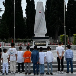 15 Temmuz Demokrasi Ve Millî Birlik Günü Dolayısıyla Sülüklü Şehitliği Ziyaret Edildi. - fotoğraf 2