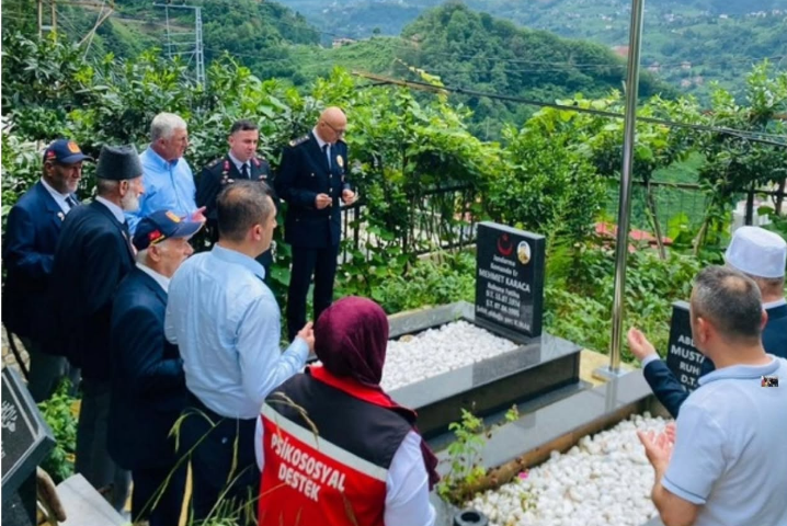 15.07.2026 Tarihinde Şehit Olan Şehitlerimizin Kabirleri Ziyaret Edilerek Kur'An-ı Kerim Tilaveti Ve Dualarla Anıldı.