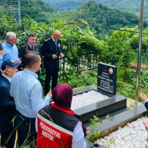 15.07.2026 Tarihinde Şehit Olan Şehitlerimizin Kabirleri Ziyaret Edilerek Kur'An-ı Kerim Tilaveti Ve Dualarla Anıldı. - fotoğraf 2