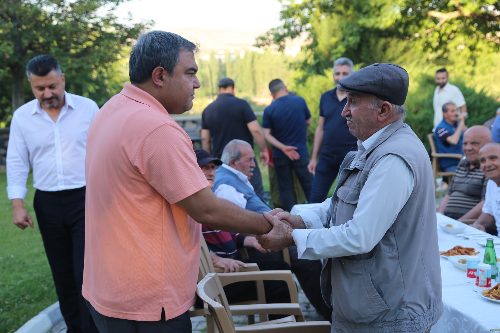 Kırşehir Aile ve Sosyal Hizmetler İl Müdürlüğü olarak, vatanımızın bağımsızlığı ve milletimizin huzuru için fedakârlık gösteren kahraman gazilerimizi ve kıymetli ailelerini Merkez Huzurevimizde misafir etmenin mutluluğunu yaşadık.