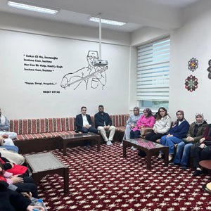 “Dur, Düşün, Hareket Et” Projesi Kapsamında Velilere Yönelik Eğitim Düzenlendi - fotoğraf 3