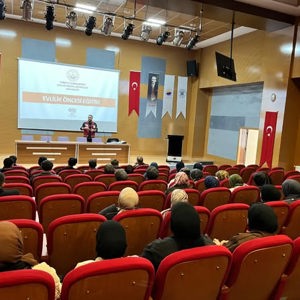 Sinop Üniversitesi İlahiyat Fakültesi Öğrencilerine Evlilik Öncesi Süreçler Eğitimi Verildi - fotoğraf 1