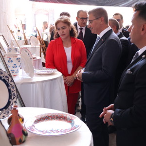 “İrade Bizim, Zafer Bizim” Temalı Çini, Tezhip ve Ebru Sergisi Açıldı - fotoğraf 3