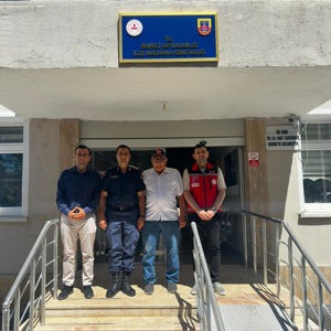 Demirci İlçe Jandarma Komutanı ve İlçe Emniyet Müdürüne Ziyaret Gerçekleştirildi - fotoğraf 1