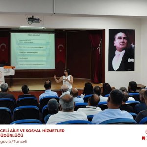 Aile Eğitim Programı Kapsamında Bilinçli Medya Kullanımı, Aile ve İnternet Konulu Eğitim Düzenlendi - fotoğraf 1
