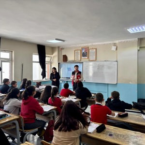 “Güçlü toplumlar, bilinçli çocukların omuzlarında yükselir.” - fotoğraf 1