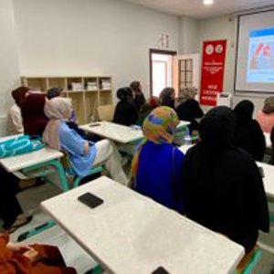 Sorgun Sosyal Hizmet Merkezi Müdürlüğümüz tarafından Sorgun Aile Destek Merkezi kursiyerlerine sosyal hizmet bilgilendirme semineri düzenlendi. - fotoğraf 1