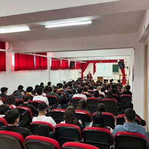 Öğrencilere Yönelik “Akran Nezaketi” ve “Dijital Bağımlılık” Farkındalık Eğitimleri Gerçekleştirildi - fotoğraf 1