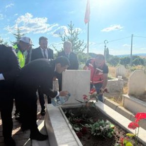 15 Temmuz Şehidimiz Yasin Yılmaz Dualarla Anıldı - fotoğraf 2