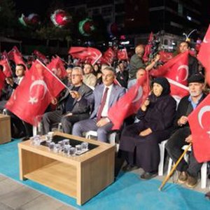 15 Temmuz Demokrasi ve Millî Birlik Günü kapsamında Cumhuriyet Meydanı’nda düzenlenen anma programına, İl Müdürlüğümüz personeli ile birlikte katılım sağladı. - fotoğraf 2