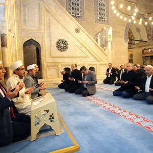 Özel Harekât Polisi Şehit Gültekin TIRPAN için mevlid programı düzenlendi - fotoğraf 1