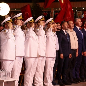 15 Temmuz Demokrasi ve Millî Birlik Günü’nde Şehitlerimiz Rahmetle, Gazilerimiz Minnetle Anıldı - fotoğraf 11