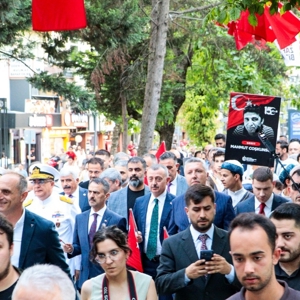 15 Temmuz Demokrasi ve Millî Birlik Günü’nde Şehitlerimiz Rahmetle, Gazilerimiz Minnetle Anıldı - fotoğraf 17
