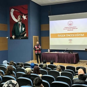 Sağlık Bilimleri Fakültesi Öğrencilerine Evlilik Öncesi Süreçler Eğitimi Verildi - fotoğraf 1