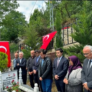 Şehit Öğretmen Necmettin Yılmaz Dualarla ve Rahmetle Anıldı - fotoğraf 1