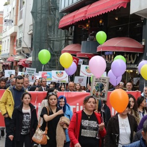 Engelliler Haftası ve Aile Haftası Kapsamında Farkındalık Yürüyüşü Düzenlendi - fotoğraf 12