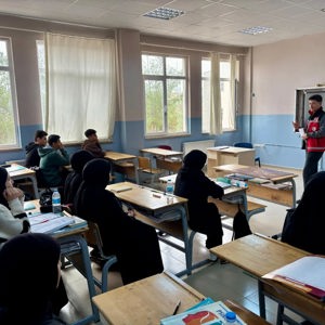 “Dur, Düşün, Hareket Et” Projesi Kapsamında Öğrencilere Farkındalık Eğitimi - fotoğraf 3